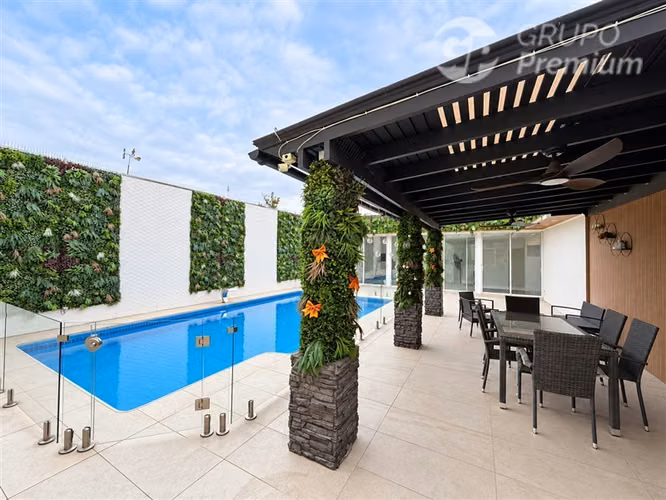 Casa en venta Independencia sector residencial 5D 4B Piscina