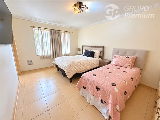Casa en venta Independencia sector residencial 5D 4B Piscina