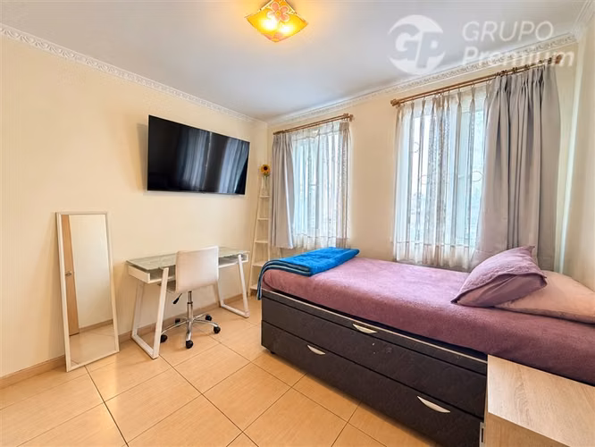 Casa en venta Independencia sector residencial 5D 4B Piscina