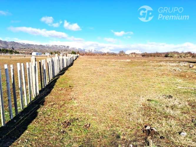 Gran Parcela con casa en construcción en venta en Lago Verde
