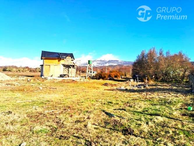 Gran Parcela con casa en construcción en venta en Lago Verde