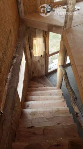 Gran Parcela con casa en construcción en venta en Lago Verde