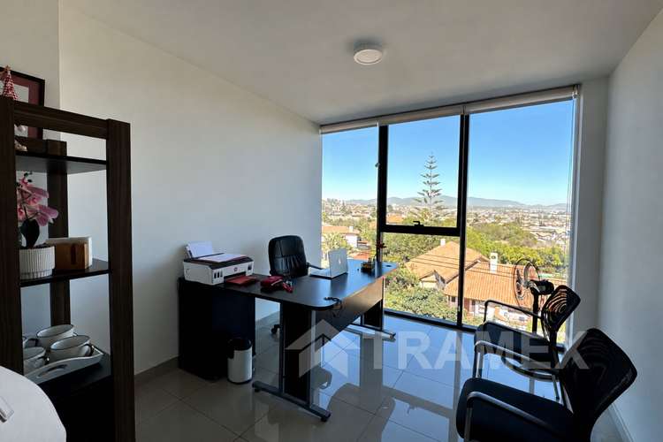 Oficina con vista al Boulevard San Joaquín  (185716)