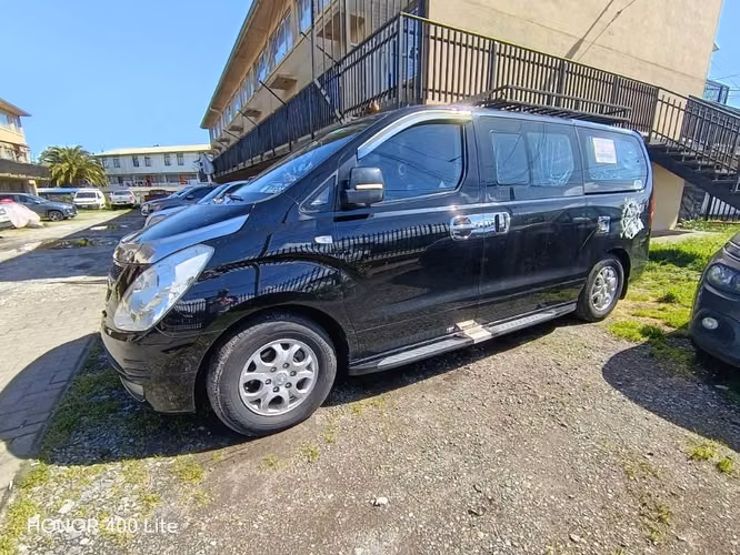 Hyundai starex