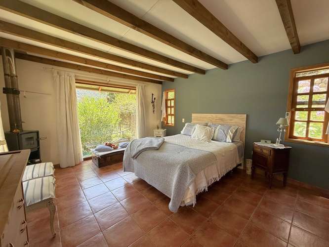 Venta Casa Familiar, gran terreno, Olmué  (185841)