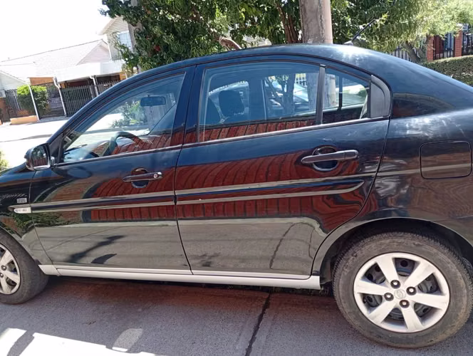 Venta de Automovil Hyundai Accent 2010 - Imagen 3