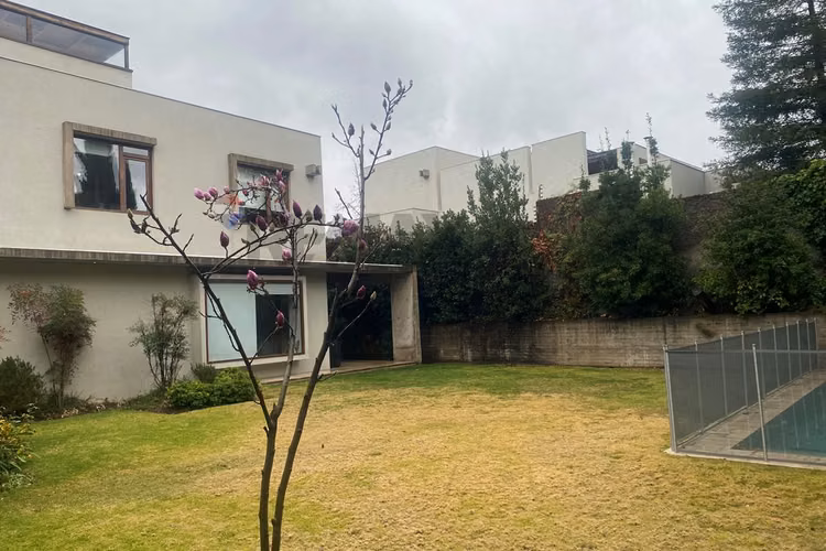Arriendo casa lo barnechea