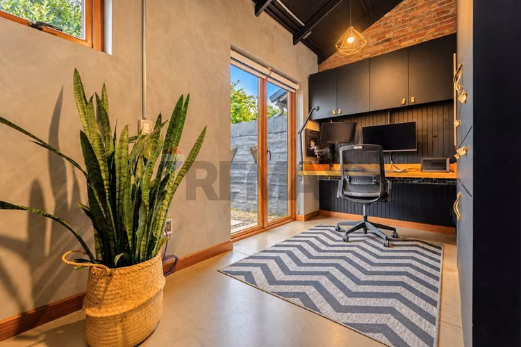 Casa de diseño en las condes | loft y 2 oficinas - Imagen 14