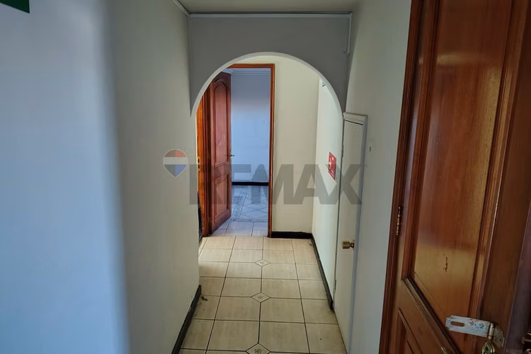 Oportunidad casa en peñalolen 5d/3b/3e - Imagen 8