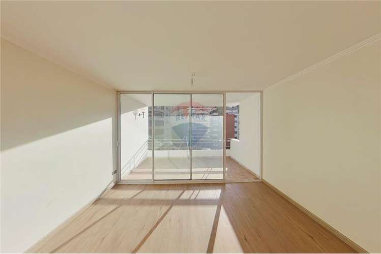 Departamento remodelado a pasos de metro manquehue - Imagen 2