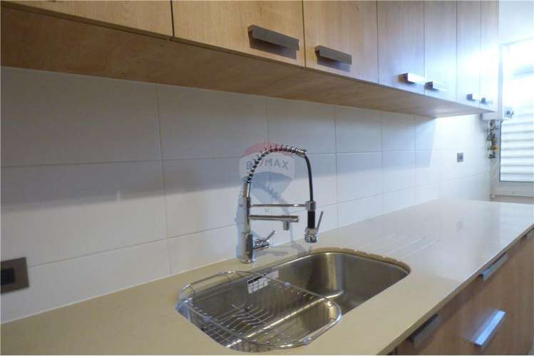 Departamento remodelado a pasos de metro manquehue - Imagen 8
