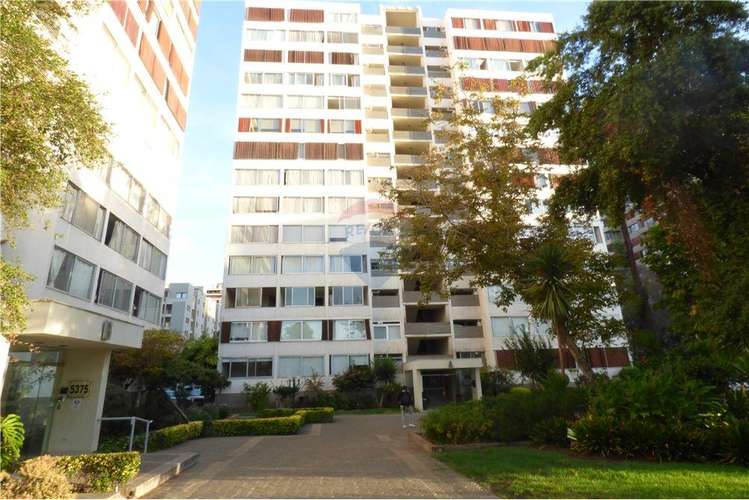 Departamento remodelado a pasos de metro manquehue - Imagen 3