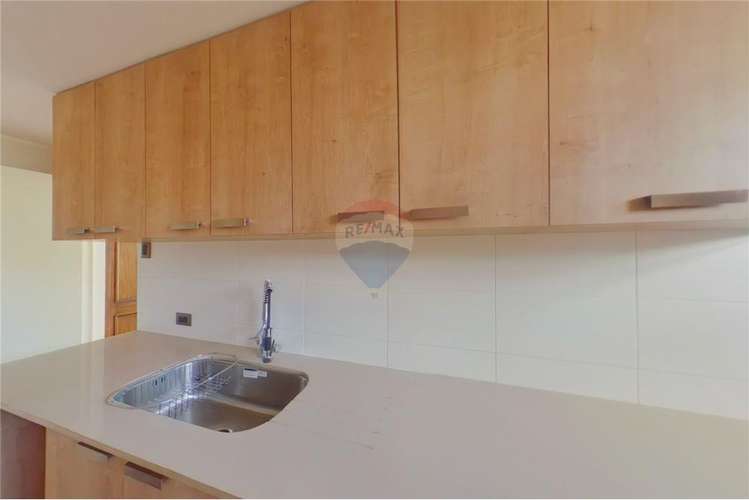 Departamento remodelado a pasos de metro manquehue - Imagen 9