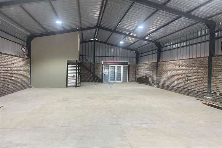 Excelente ubicacion local comercial - Imagen 2