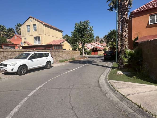 HERMOSA CASA EN VALLE LO CAMPINO 4D 2B QUILICURA