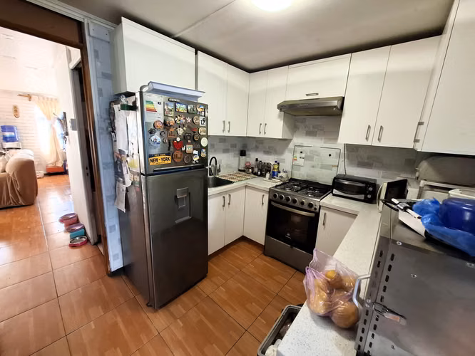 VENTA CASA REGULARIZADA 5D 2B 2E - LAS PARCELAS - MAIPÚ