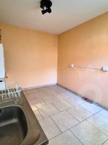 VENDO AMPLIA CASA IDEAL SECTOR COMERCIAL TALAGANTE - Imagen 8
