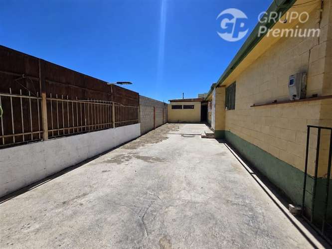 Venta de casa 6 dorm. 3B. zona Norte Calama - Imagen 5