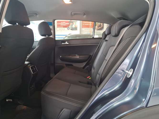 KIA SPORTAGE C LX 2.0L GSL 6MT 2WD 2020 - Imagen 9