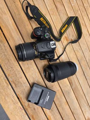 Camara Nikon D5600 mas lentes