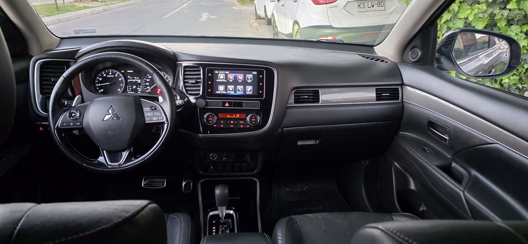 Vendo Mitsubishi Outlander GLS