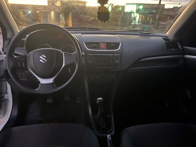SUZUKI SWIFT 1.2 AÑO 2018 - Imagen 9