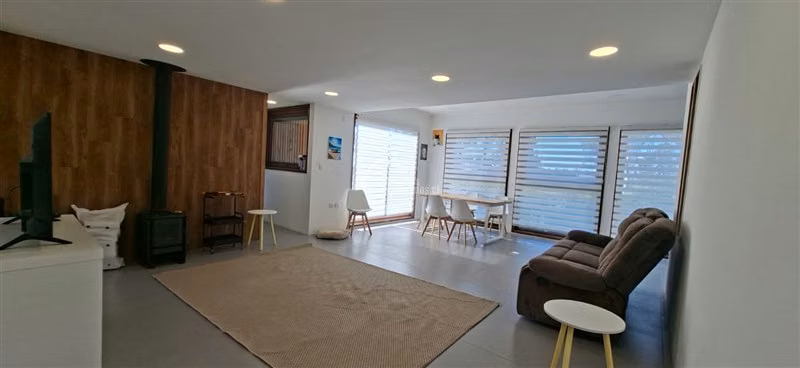 Casa en arriendo de 4 dormitorios 4 baños en Santo Domingo