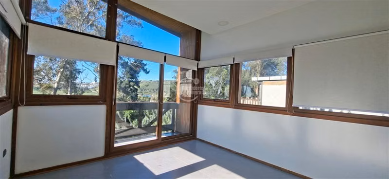 Casa en arriendo de 4 dormitorios 4 baños en Santo Domingo