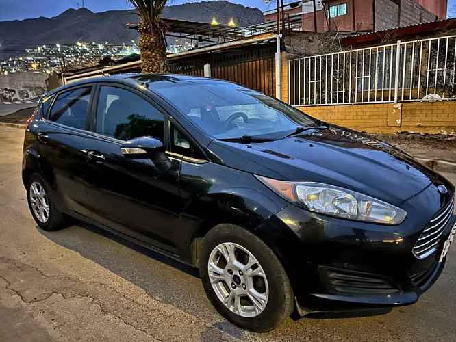 FORD FIESTA 1.6 AÑO 2016 - Imagen 10