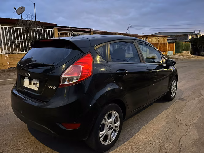 FORD FIESTA 1.6 AÑO 2016 - Imagen 16
