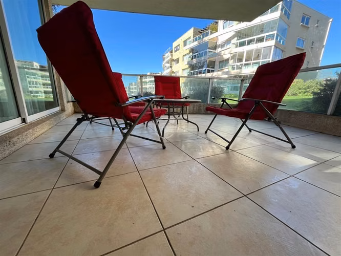 Dpartamento modulo 8 en arriendo de 3 dorm. en Santo Domingo