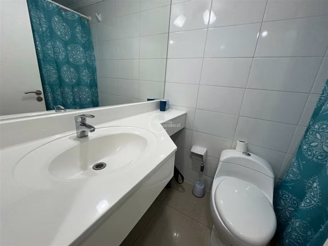 Dpartamento modulo 8 en arriendo de 3 dorm. en Santo Domingo