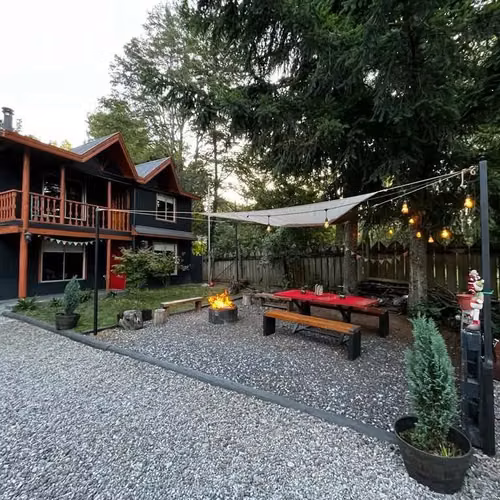 Venta de increíble Strip Center + Hostal entre Villarrica y Pucón