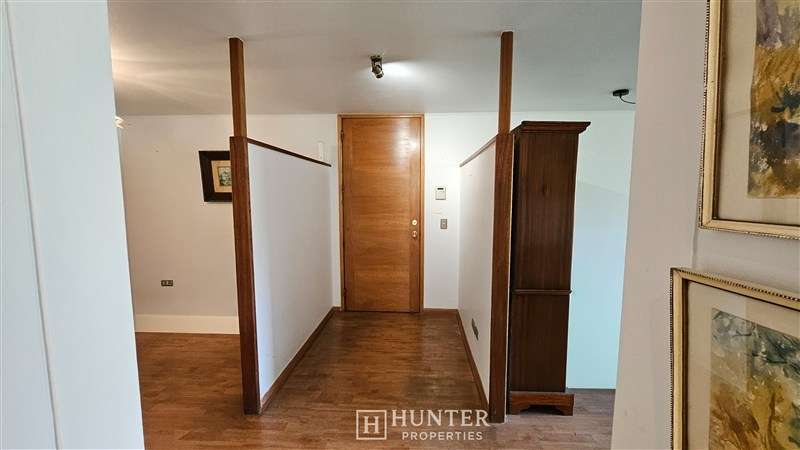Venta amplio dpto 3D 2B + servicio Las Condes cercano metro - Imagen 3