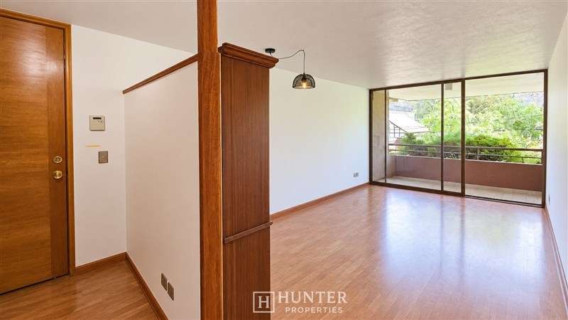 Venta amplio dpto 3D 2B + servicio Las Condes cercano metro