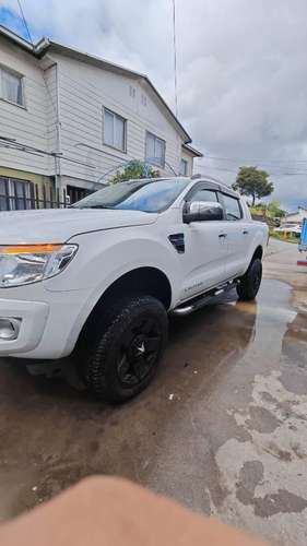 VENDO FORD RANGER LIMITED 2.5 2015 BENCINERA - Imagen 2