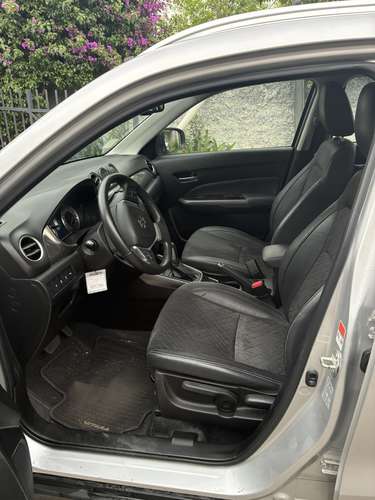 Suzuki Vitara 1.6 Automático 2023 – Único dueño 27.000 km - Imagen 6