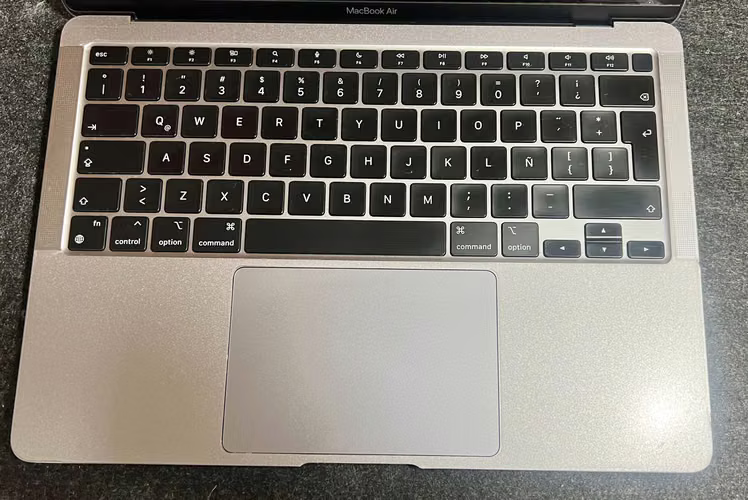 MacBook Air M1 8GB RAM, 256GB SSD - Imagen 4