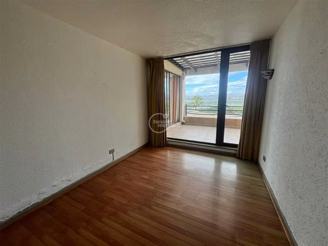Departamento en arriendo de 2 dorm. en Santo Domingo