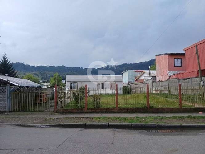 Terreno con 3 casas, perfecto para proyecto inmobiliario