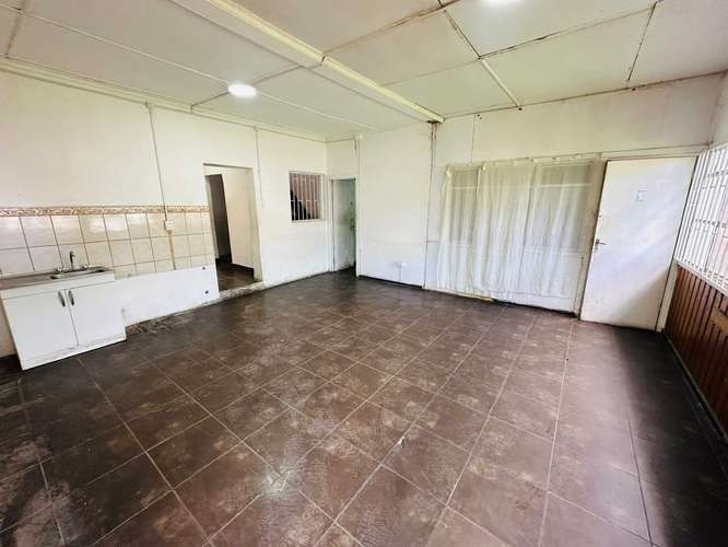 ARRIENDO CASA 7 DORMITORIOS 3 BAÑOS QUILLOTA (185855)