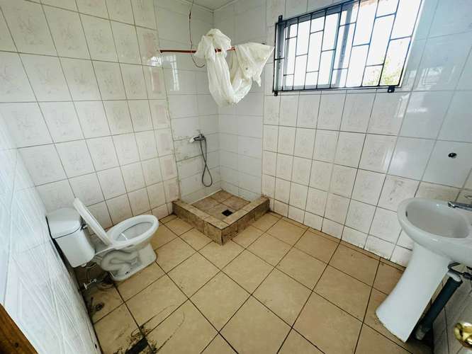 ARRIENDO CASA 7 DORMITORIOS 3 BAÑOS QUILLOTA (185855)