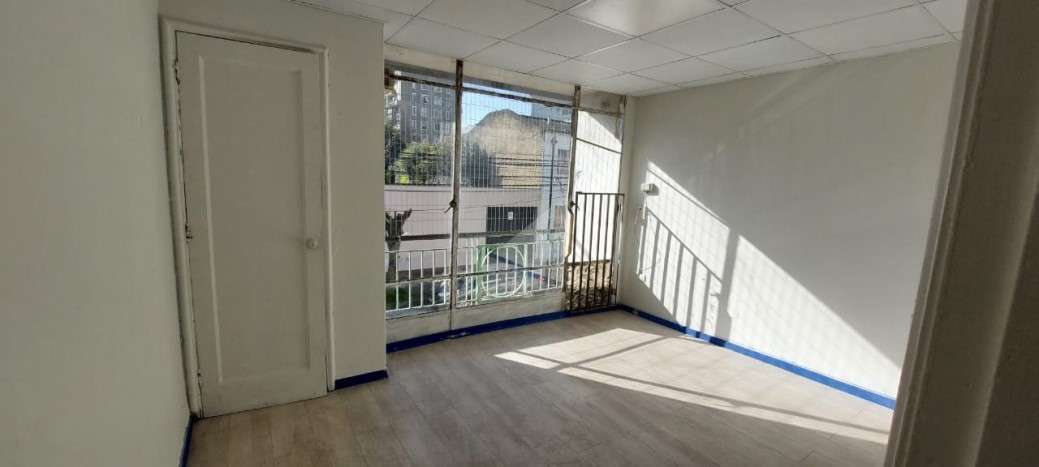 CASA COMERCIAL 130M2 3P 2B 2E CALLE COCHRANE - Imagen 3
