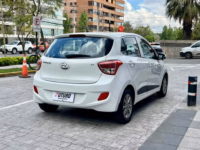HYUNDAI I10 1.2 AT FL GLS AC - 2016 | 4967 - Imagen 4