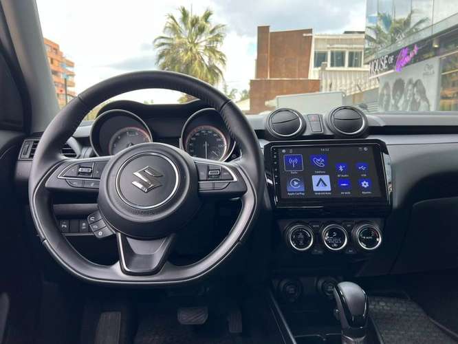 SUZUKI SWIFT 1.2 CVT GLX PLUS - 2023 | 4966 - Imagen 10