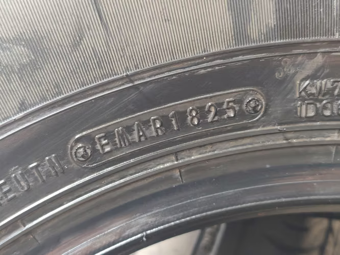 Neumáticos Dunlop Grandtrek AT20 195/80R15 COMO NUEVOS