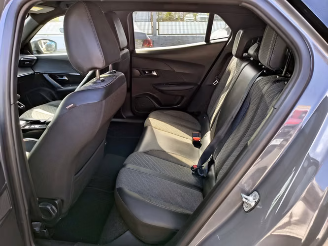 PEUGEOT 2008 2025 - Imagen 16