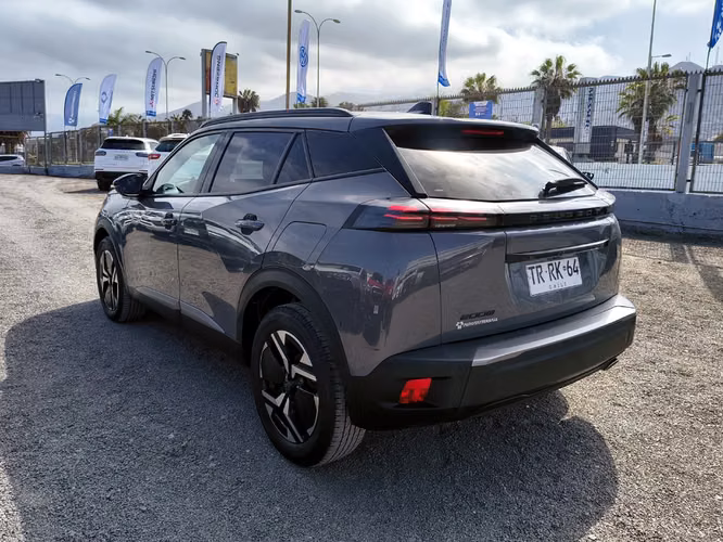 PEUGEOT 2008 2025 - Imagen 7
