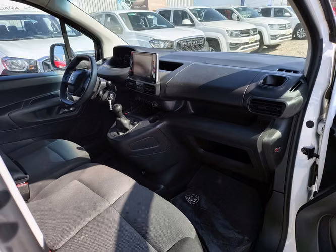 PEUGEOT PARTNER 2022 - Imagen 16