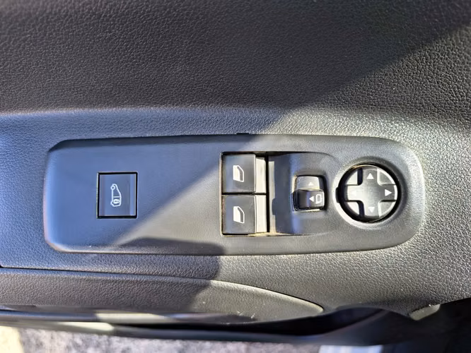 PEUGEOT PARTNER 2022 - Imagen 7